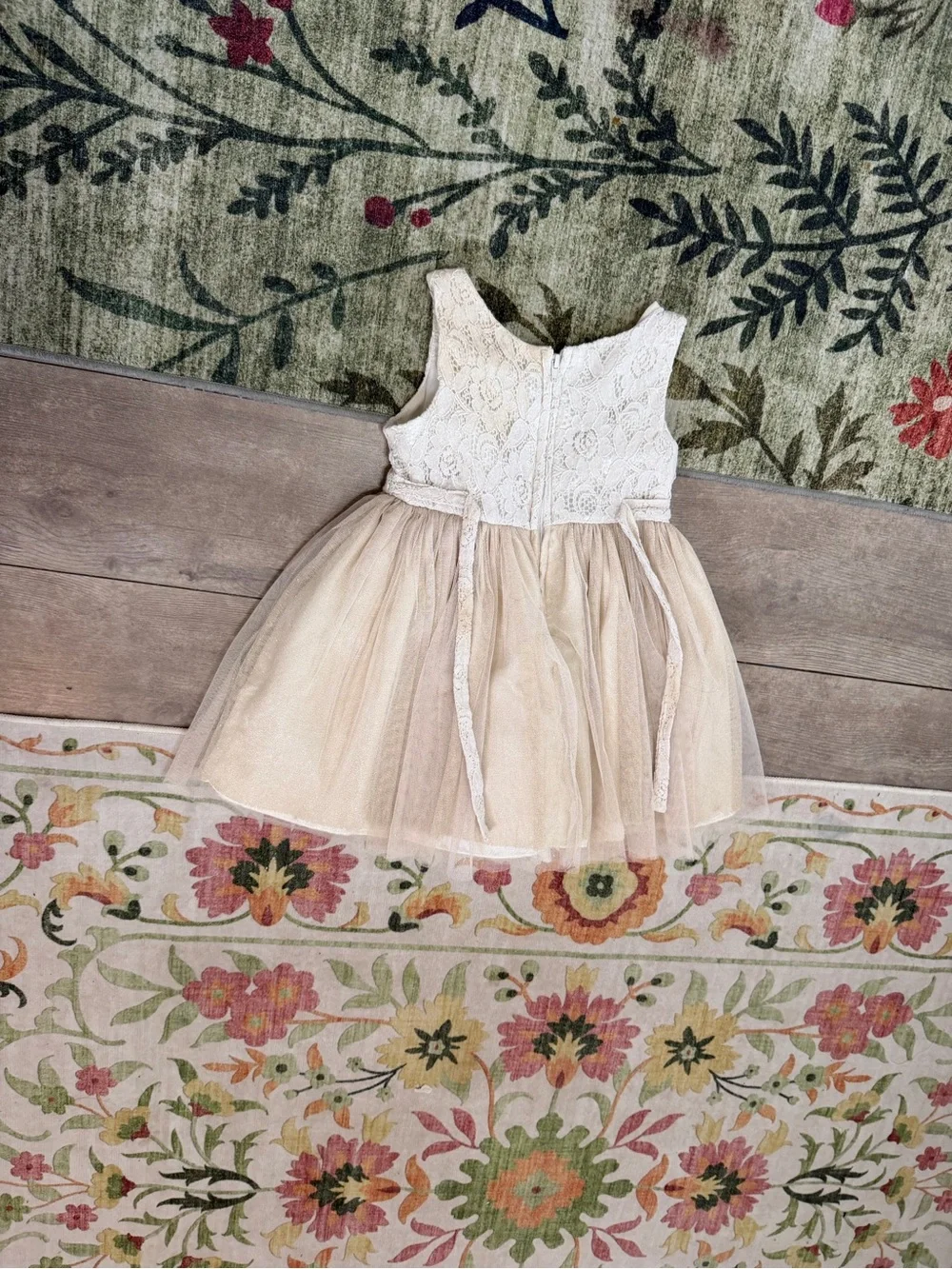 Sweet Heart Rose Toddler Girl Lace and Beige Formal Dress 3T Tulle Flower Waist